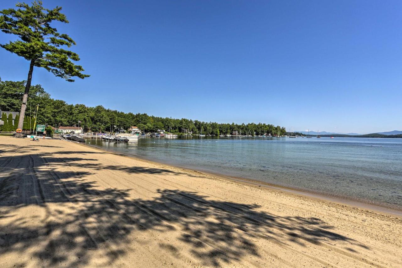 Lake Getaway Walk Across Street To Private Beach! Gilford Esterno foto